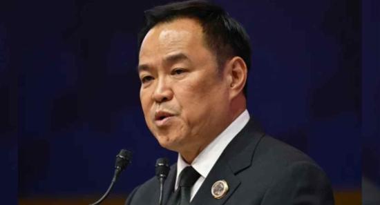 තායිලන්ත අගමැති පාර්ලිමේන්තුව විසුරුවා හරී..